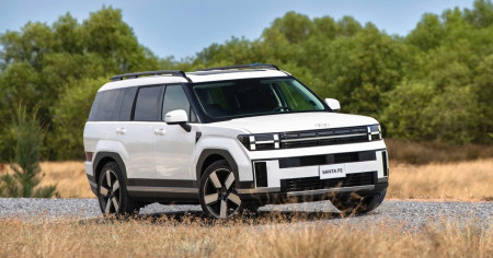 ‘Hyundai Santa Fe giảm giá dưới 900 triệu đồng, giờ lại thấy xe đẹp’