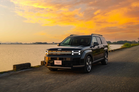  Hyundai Santa Fe Hybrid ra mắt tại Việt Nam